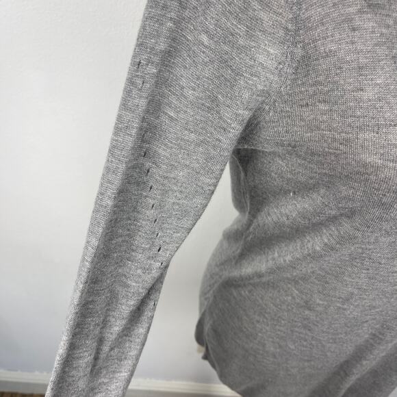 Lululemon Yin Time Long Sleeve Light Sweater Heathered Grey Cashmere Women's 4 - Picture 6 of 10